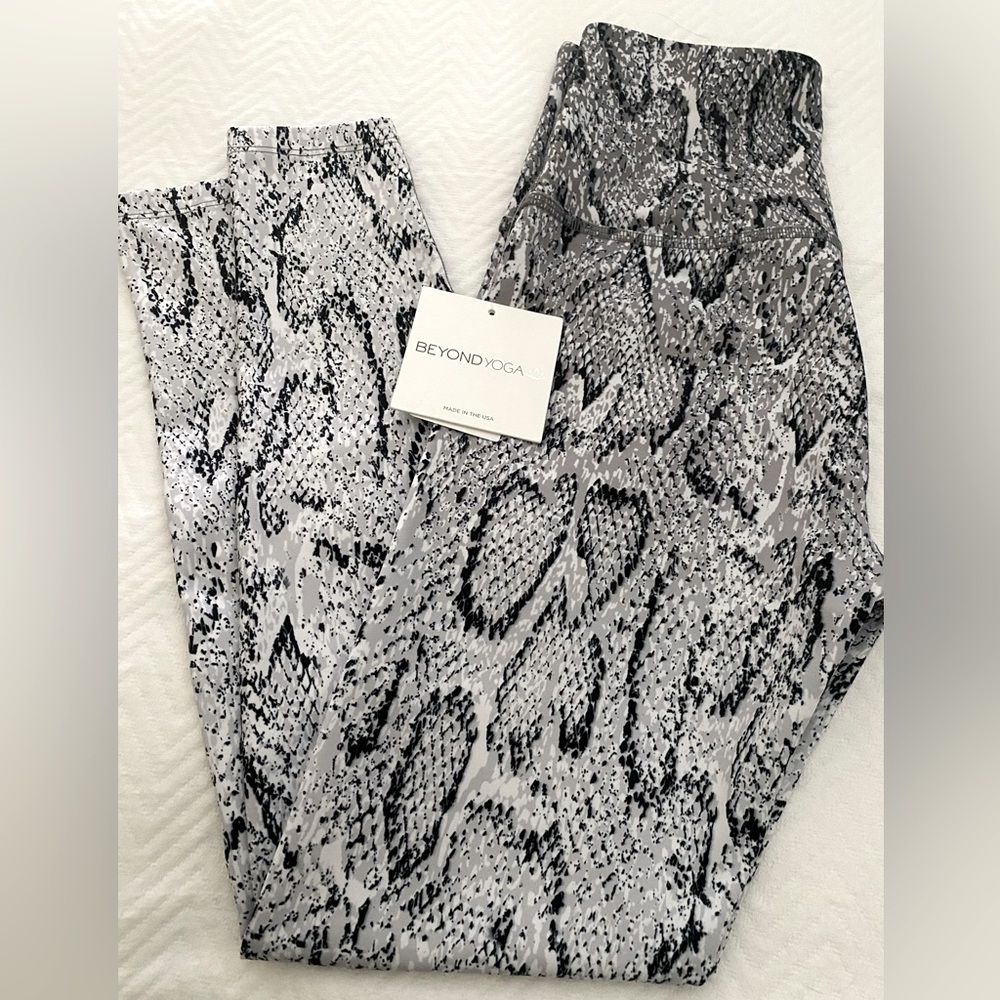 Beyond Yoga Animal Print Leggings